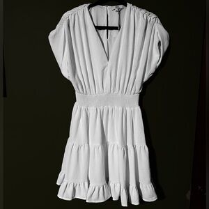 Entro Flowy V Neck Smocked Dress Sz S